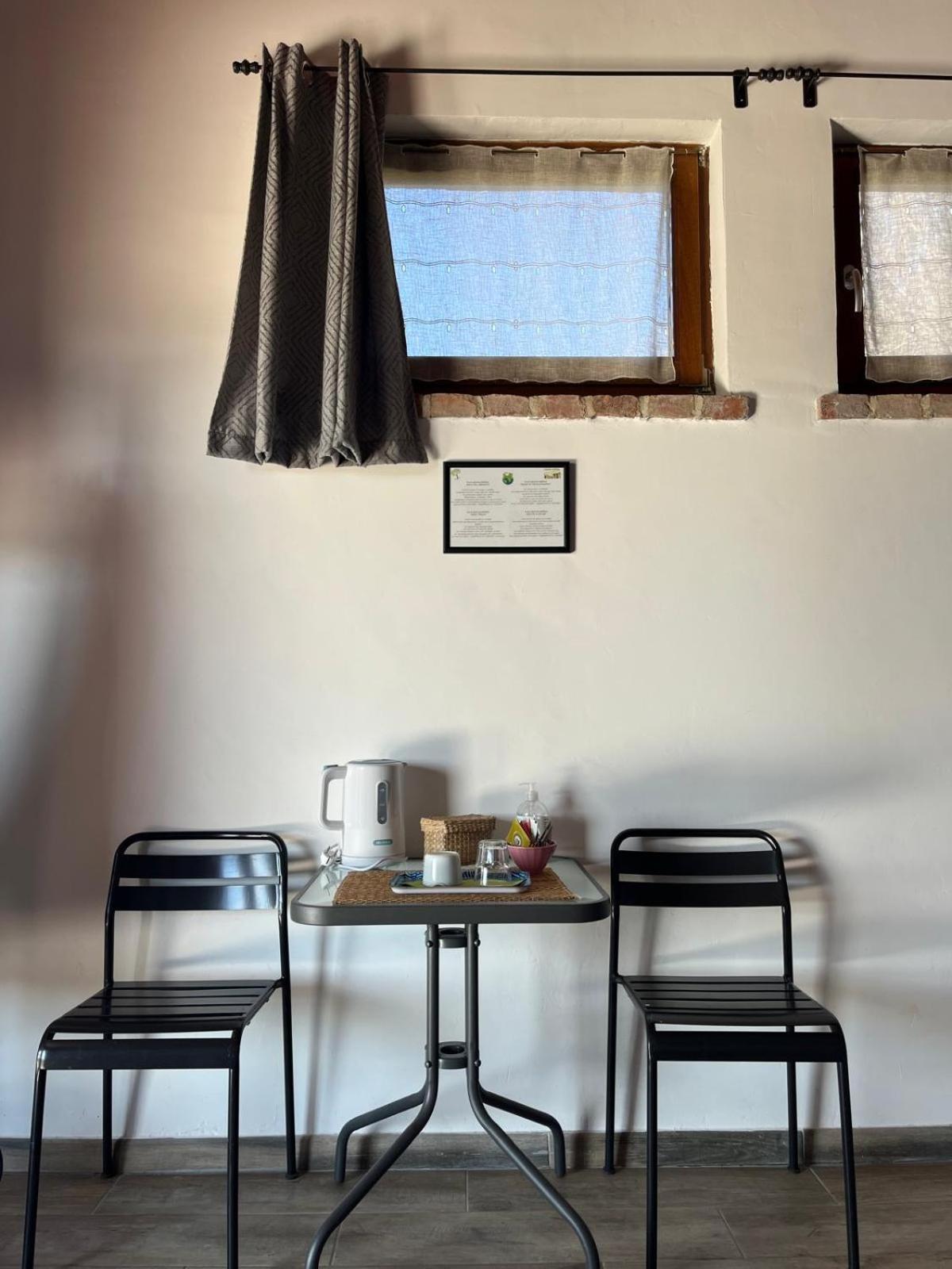 B&B Cascina Bedria Ivrea Bagian luar foto